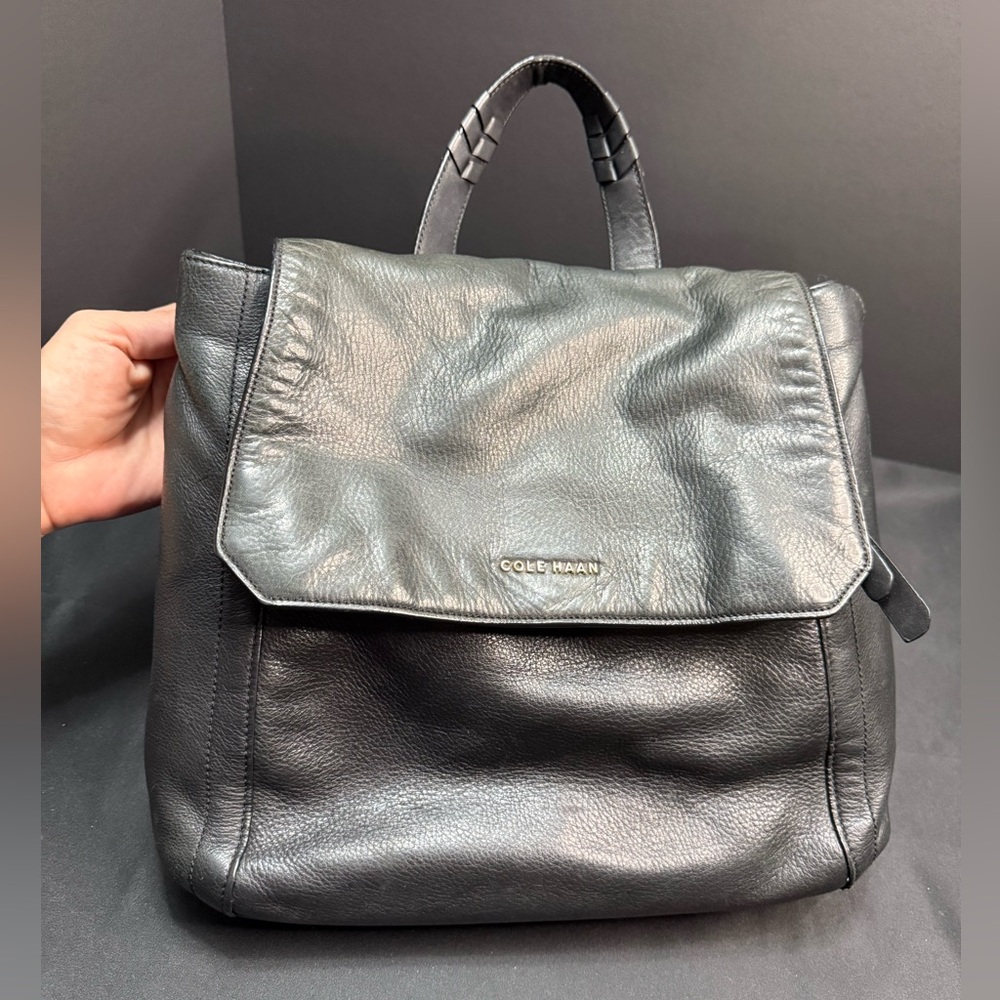Cole Haan Black Leather Backpack Purse Pockets Zip Flap